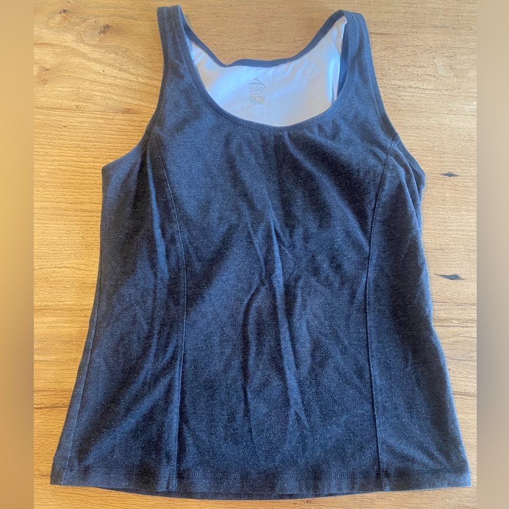 Fitted BlackTank Top with Athletic Style Women’s L Preloved‎